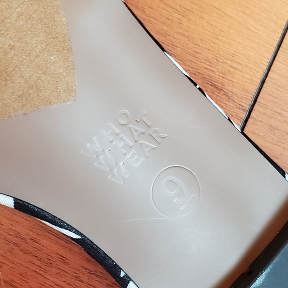 Who What Where: "See Ya" Vacation Slides 🌴 - Picture 4 of 6